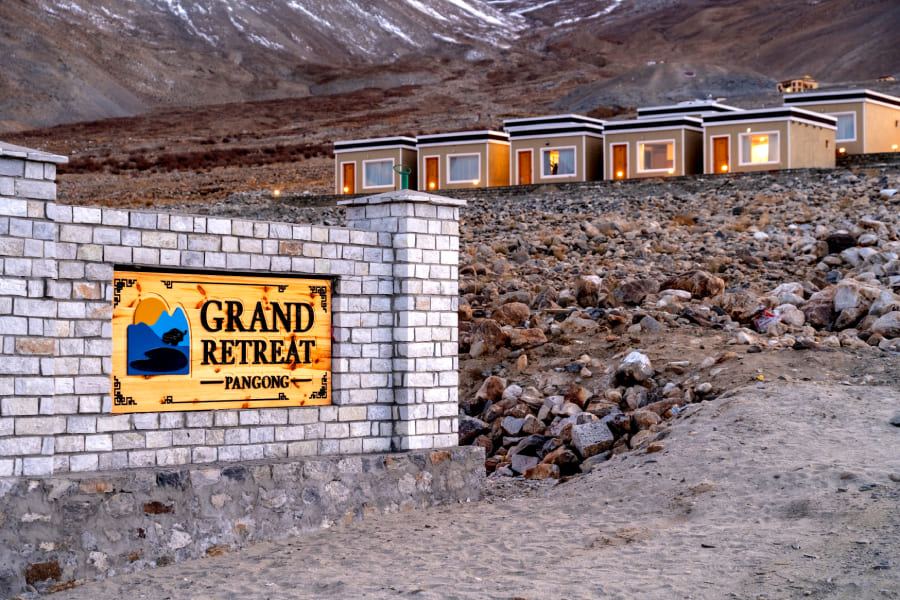 hotels in pangong lake