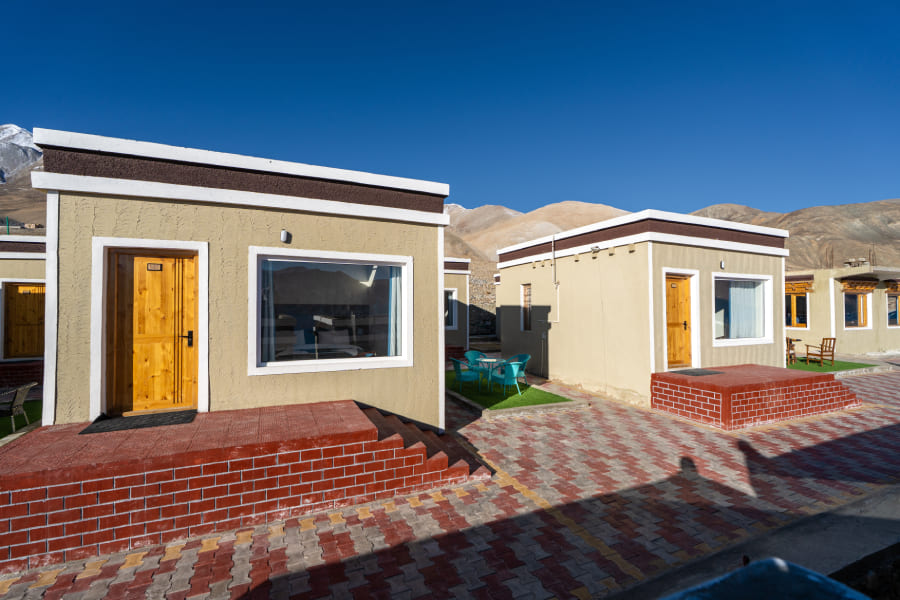 best hotels in pangong with tariff